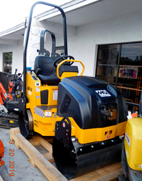 Multiquip AR14 Compact Roller