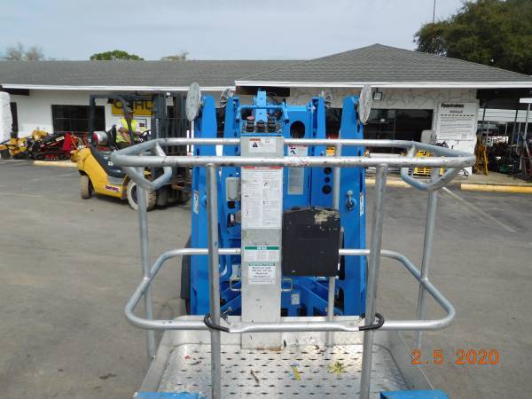Boomlift Towbehind 34 Genie TZ34DC