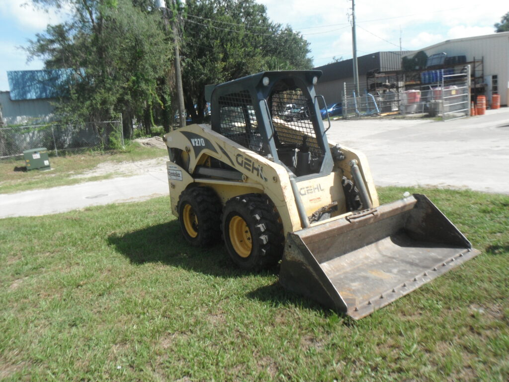 GEHL V270 Skid Steer Loader