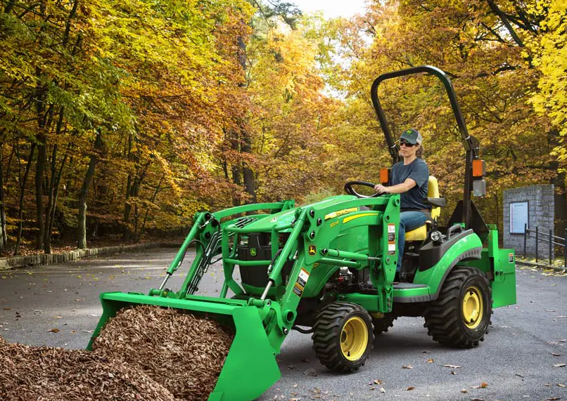 JOHN DEERE TRACTOR
