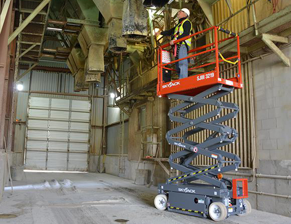 Skyjack Scissor Lift