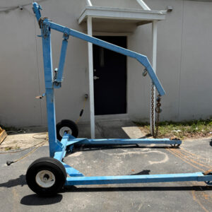 BLUEBIRD L70 TOWABLE TIPTOW HE2T HYDRAULIC 2000 LBS. ENGINE HOIST