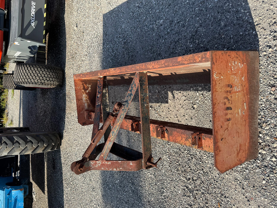 Red Box Blade 6FT 3PT Hitch